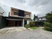 Casa / Sobrado em Condomínio para Venda em Joinville/SC...