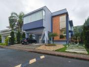 Casa / Sobrado em Condomínio para Venda em Joinville/SC...