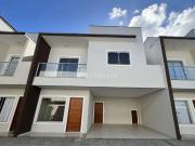 Casa / Sobrado em Condomínio para Venda em Joinville/SC...