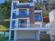 Casa / Sobrado em Condomínio para Venda em Juiz de...