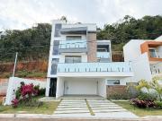 Casa / Sobrado em Condomínio para Venda em Juiz de...
