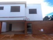 Casa / Sobrado em Condomínio para Venda em Juiz de...
