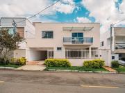 Casa / Sobrado em Condomínio para Venda em Juiz de...