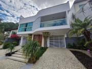 Casa / Sobrado em Condomínio para Venda em Juiz de...