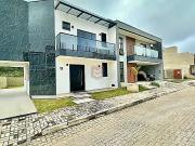 Casa / Sobrado em Condomínio para Venda em Juiz de...