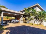 Casa / Sobrado em Condomínio para Venda em Lagoa...