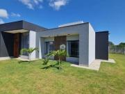 Casa / Sobrado em Condomínio para Venda em Lagoa...