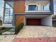 Casa / Sobrado em Condomínio para Venda em Lagoa...