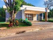 Casa / Sobrado em Condomínio para Venda em Lagoa...