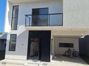 Casa / Sobrado em Condomínio para Venda em Lauro de...