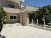 Casa / Sobrado em Condomínio para Venda em Lauro de...