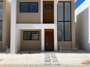 Casa / Sobrado em Condomínio para Venda em Lauro de...