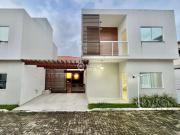 Casa / Sobrado em Condomínio para Venda em Lauro de...