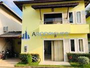 Casa / Sobrado em Condomínio para Venda em Lauro de...