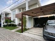 Casa / Sobrado em Condomínio para Venda em Lauro de...