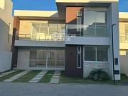 Casa / Sobrado em Condomínio para Venda em Lauro de...