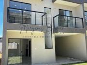 Casa / Sobrado em Condomínio para Venda em Lauro de...