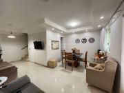 Casa / Sobrado em Condomínio para Venda em Lauro de...