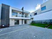 Casa / Sobrado em Condomínio para Venda em Lauro de...