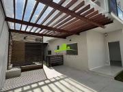Casa / Sobrado em Condomínio para Venda em Lauro de...