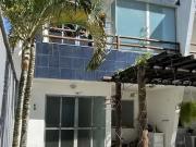 Casa / Sobrado em Condomínio para Venda em Lauro de...