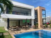 Casa / Sobrado em Condomínio para Venda em Lauro de...