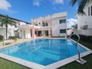 Casa / Sobrado em Condomínio para Venda em Lauro de...