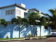Casa / Sobrado em Condomínio para Venda em Lauro de...