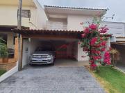 Casa / Sobrado em Condomínio para Venda em Londrina/PR...