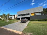 Casa / Sobrado em Condomínio para Venda em Londrina/PR...