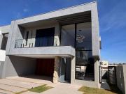 Casa / Sobrado em Condomínio para Venda em Londrina/PR...