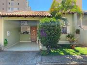 Casa / Sobrado em Condomínio para Venda em Londrina/PR...