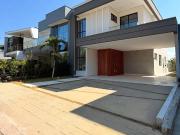Casa / Sobrado em Condomínio para Venda em Londrina/PR...