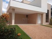 Casa / Sobrado em Condomínio para Venda em Londrina/PR...