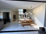 Casa / Sobrado em Condomínio para Venda em Londrina/PR...