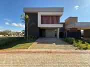 Casa / Sobrado em Condomínio para Venda em Londrina/PR...