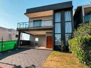 Casa / Sobrado em Condomínio para Venda em Londrina/PR...