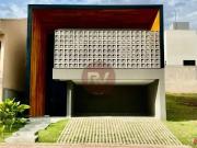 Casa / Sobrado em Condomínio para Venda em Londrina/PR...