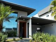 Casa / Sobrado em Condomínio para Venda em Londrina/PR...