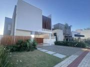 Casa / Sobrado em Condomínio para Venda em Londrina/PR...