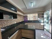 Casa / Sobrado em Condomínio para Venda em Londrina/PR...