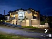 Casa / Sobrado em Condomínio para Venda em Londrina/PR...