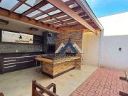 Casa / Sobrado em Condomínio para Venda em Londrina/PR...