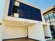 Casa / Sobrado em Condomínio para Venda em Londrina/PR...