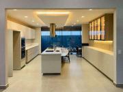 Casa / Sobrado em Condomínio para Venda em Londrina/PR...