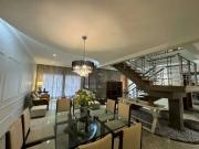 Casa / Sobrado em Condomínio para Venda em Londrina/PR...