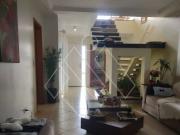 Casa / Sobrado em Condomínio para Venda em Londrina/PR...