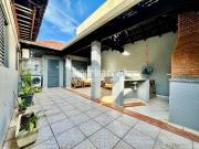 Casa / Sobrado em Condomínio para Venda em Londrina/PR...