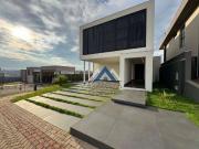 Casa / Sobrado em Condomínio para Venda em Londrina/PR...