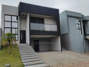 Casa / Sobrado em Condomínio para Venda em Londrina/PR...